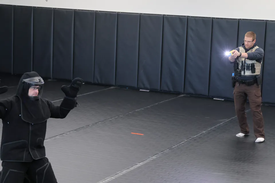 Deputy using taser during training