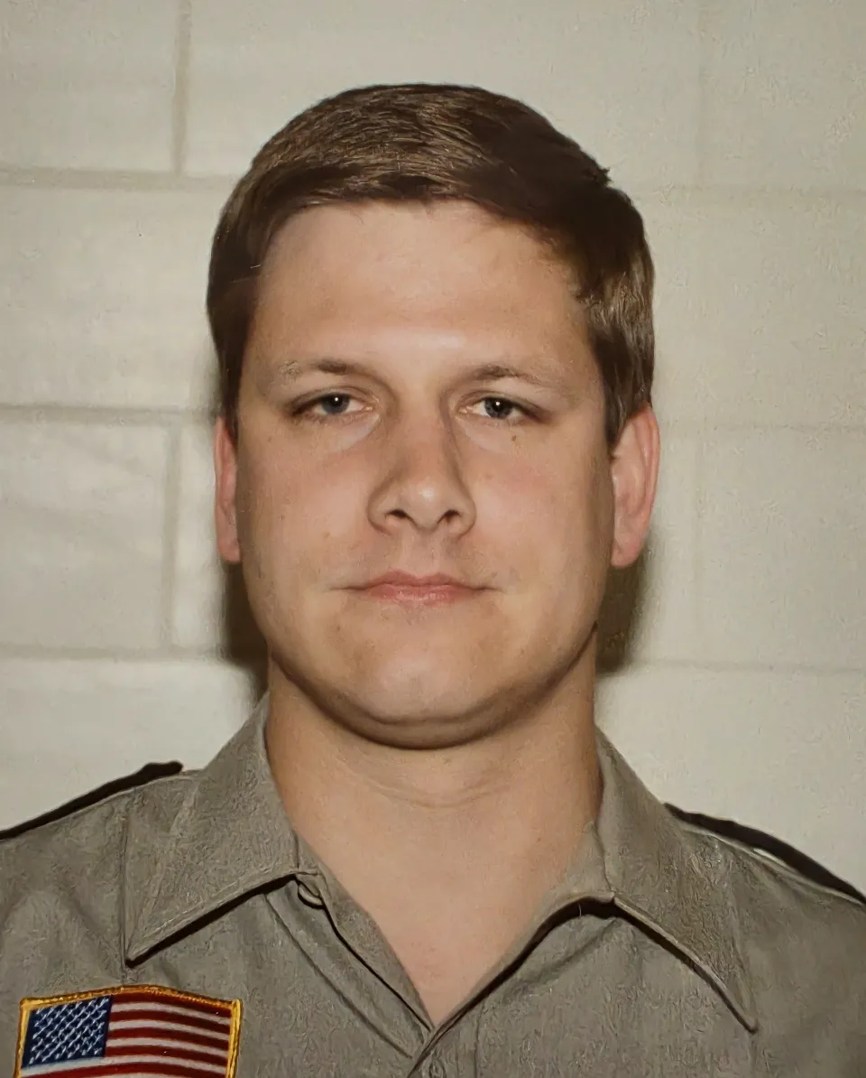Old head shot of Ted Maeder
