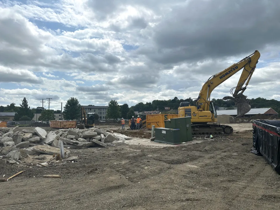 Demolished building on exhibition center site