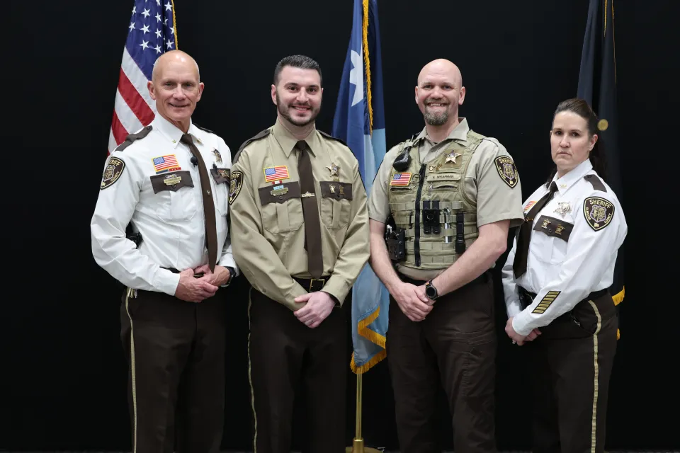 Members of the sheriff's office recognized for live saving awards