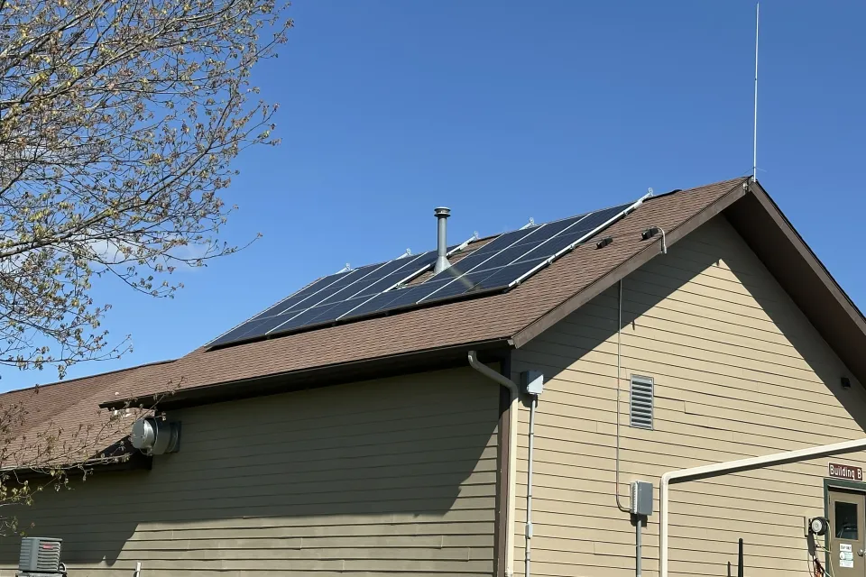 Solar array on roof at Chester Woods